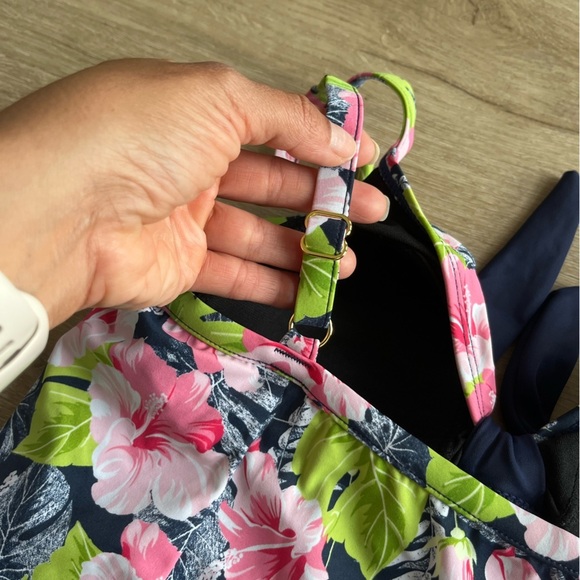 A SHORE FIT Women's Floral Swim Dress SZ 10 - Picture 6 of 6